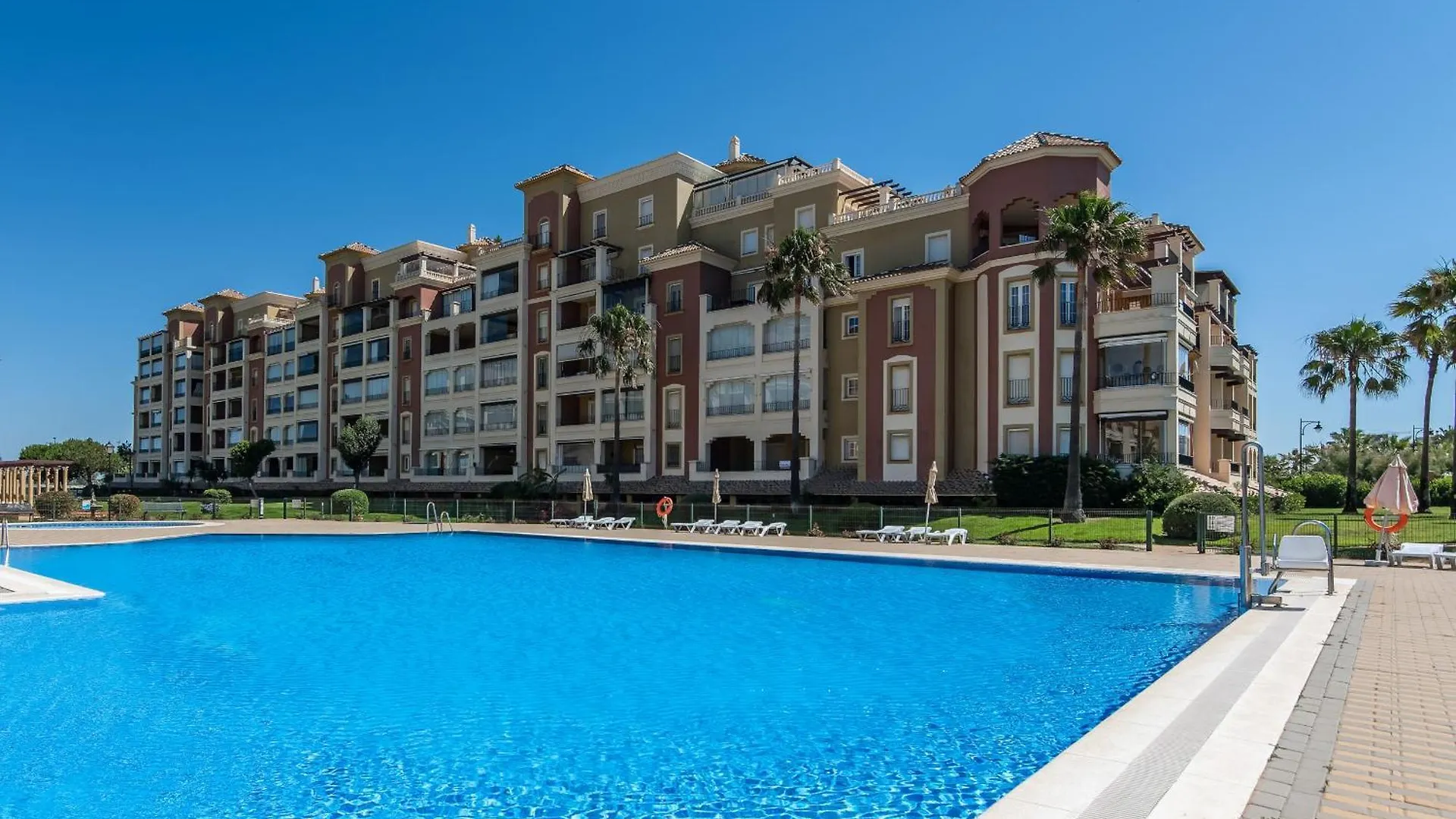 Apartment Los Cisnes By H - Playa De Los Haraganes Hlhc120P29 Isla Canela